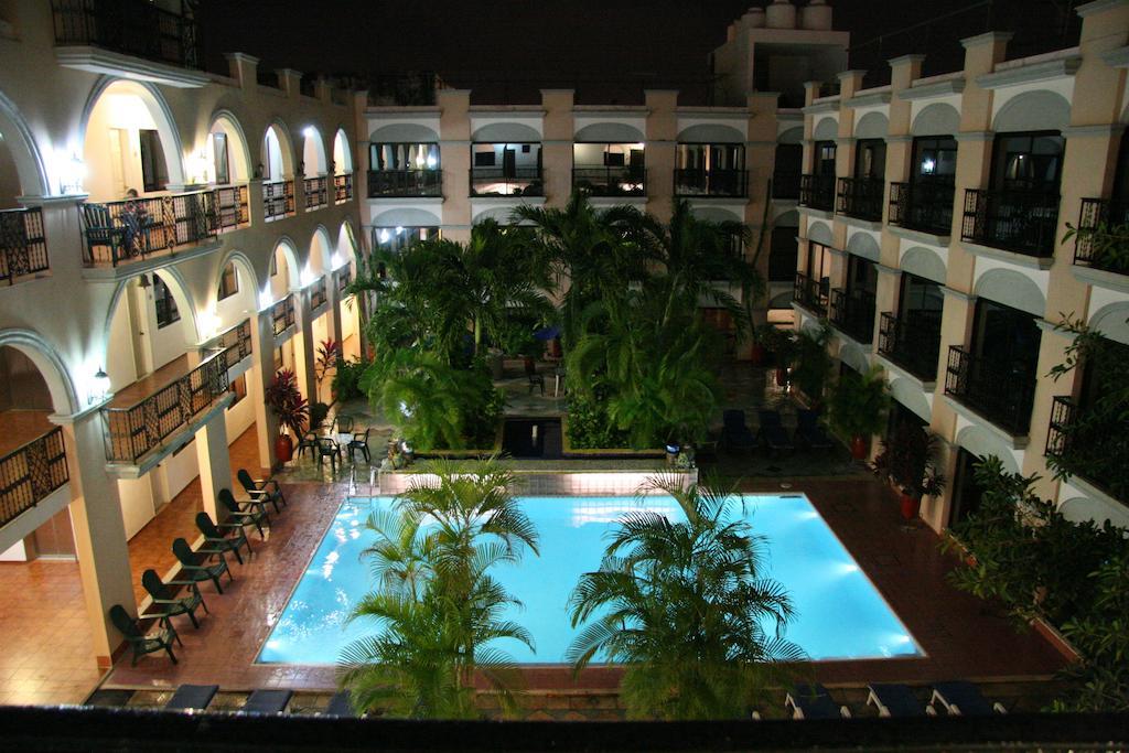 Hotel Doralba Inn Merida Exterior photo
